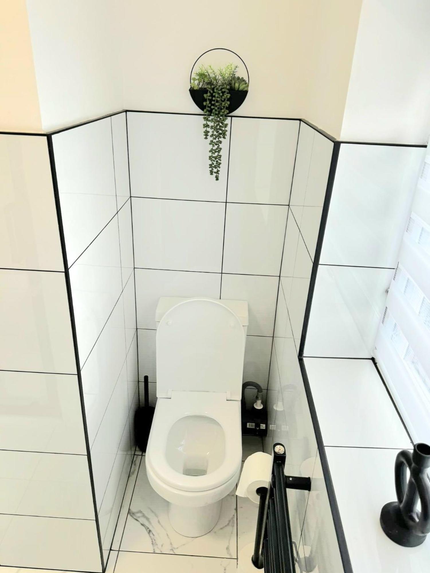 Only Family Groups - Pets Stay For Free - Sleeps 8 - Sofabed Μπλάκπουλ Εξωτερικό φωτογραφία